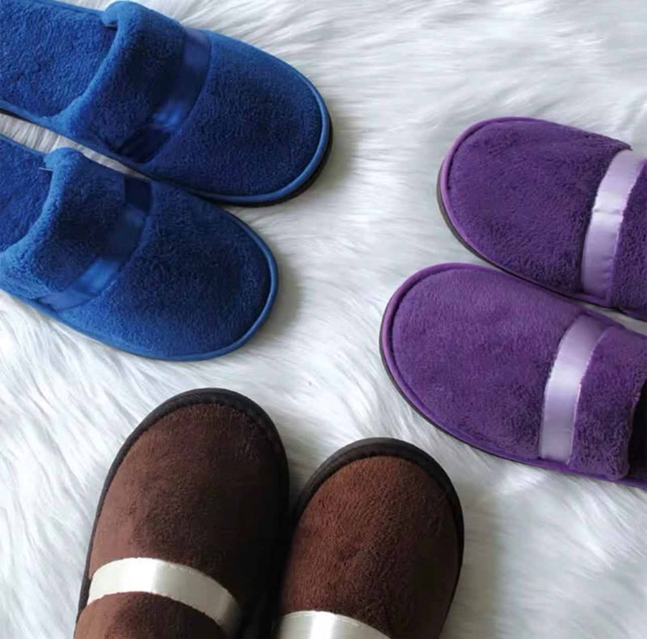 Pantoufles d’intérieur doux et confortable - velours peluche